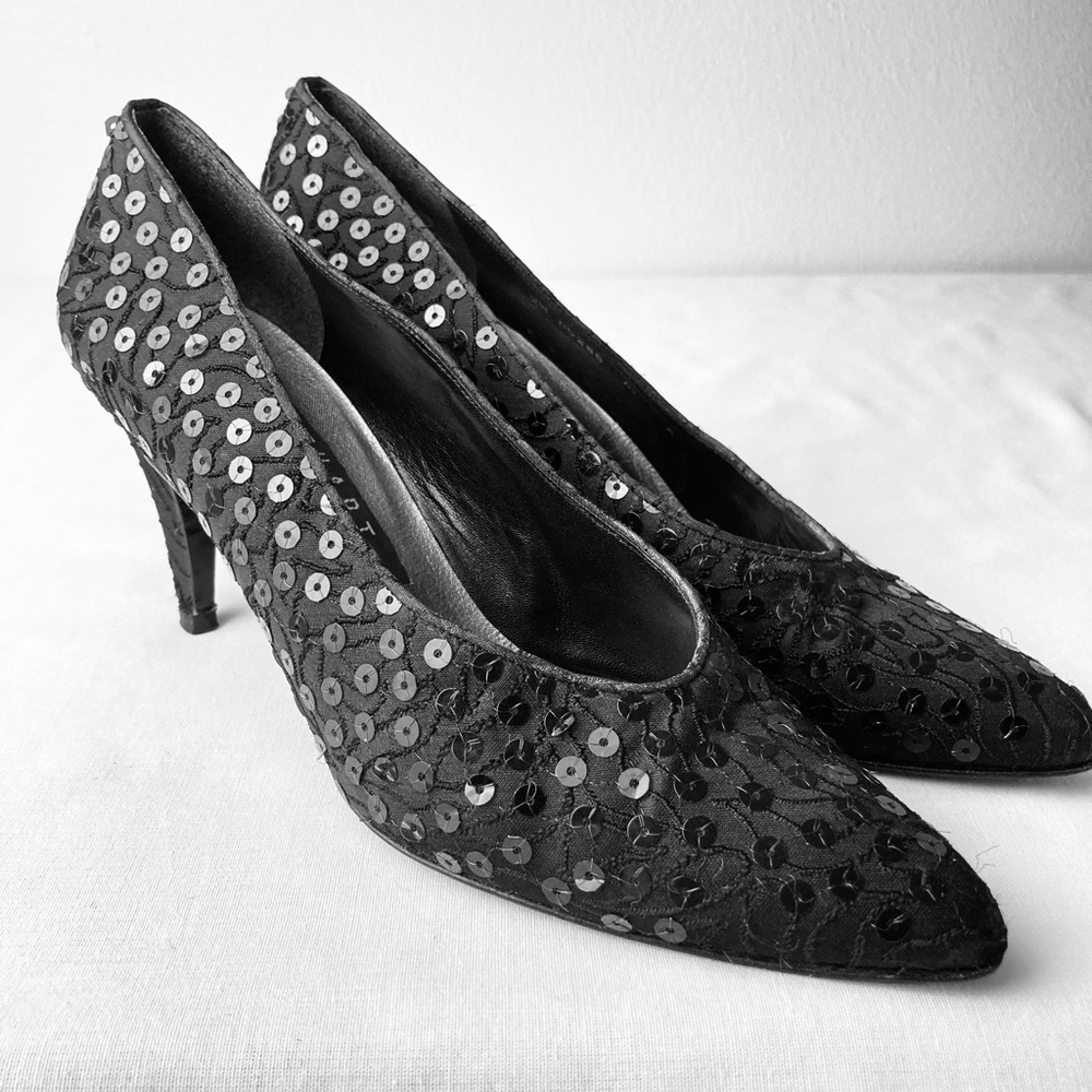 Stuart Weitzman Black Sequin Pointed-Toe Heels size 6 Narrow
